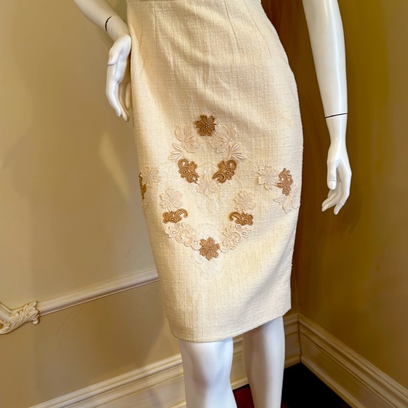 Dolce & Gabbana Dress Embroidered Pattern size 40 IT In Perfect Conditions - Picture 10 of 13